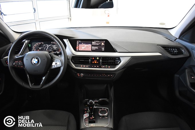 BMW 116d 5p. Business Advantage